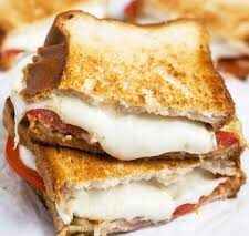 Mozzarella Sandwich with fermented tomato
